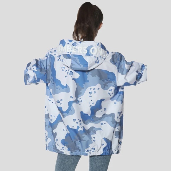 MEMBERS ONLY ❄️ Blue Camo Windbreaker - Picture 10 of 16